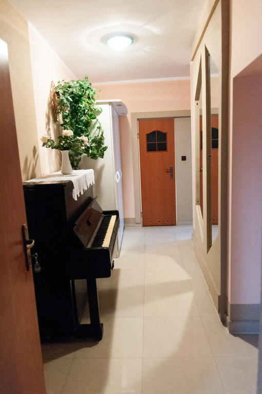 Uslugi Hotelarskie Las Vegas Międzyrzec Podlaski Eksteriør bilde